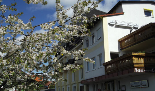 HOTEL RESTAURANT CAFÉ ZUM WEISSEN LAMM Oberzent