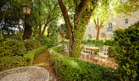 CHÂTEAU D'ARPAILLARGUES Arpaillargues-Uzès