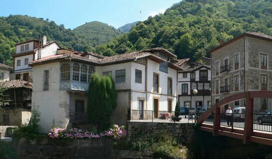 HOTEL LAS CRUCES Belmonte de Miranda