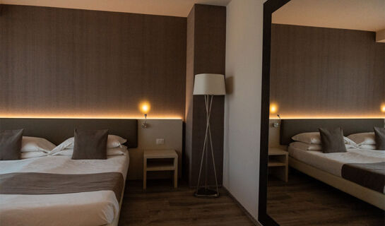 HOTEL SPLENDID SOLE Manerba del Garda (BS)