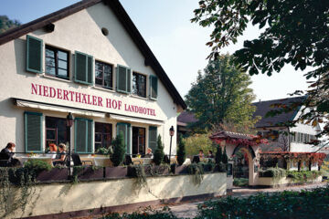 LANDHOTEL NIEDERTHÄLER HOF Schloßböckelheim