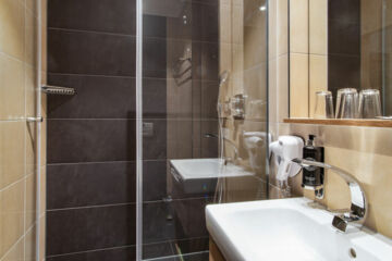HOTEL WETTINER HOF (B&B) Riesa