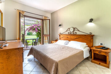 HOTEL RIBOT Arborea (OR)