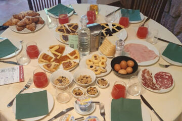 HOTEL LE MACINAIE (B&B) Castel del Piano (GR)