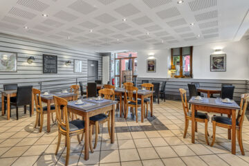 HÔTEL LE FER À CHEVAL Yenne