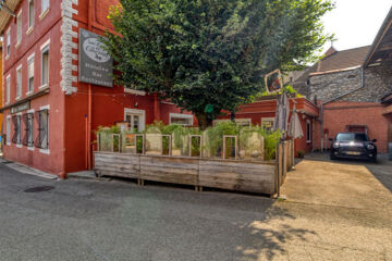 HÔTEL LE FER À CHEVAL Yenne