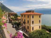 HOTEL LIDO Villa di Gargnano (BS)
