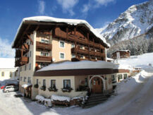 HOTEL BERGLAND St. Leonhard im Pitztal