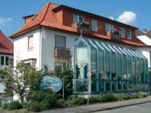 LANDHOTEL WEINRICH (B&B) Naumburg