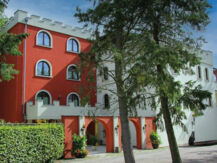 LANDHAUS & BURG HOTEL ROMANTIK (B&B) Gotha