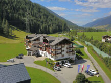 HOTEL HUBERTUS Obergesteln